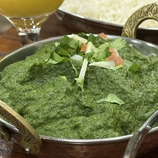 Palak Paneer: medium not really spicy, good portion!