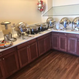 lunch buffet - 1 of 2 sides