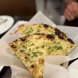 Garlic naan