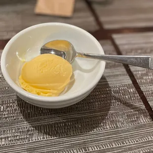 Mango ice Cream