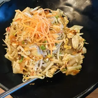 Sri Racha Style Noodle Lunch Box