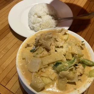 Green curry chicken