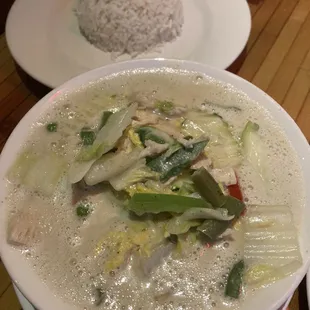 Green chicken curry