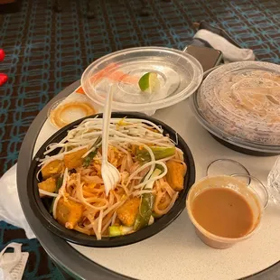 Phad Thai with peanut sauce