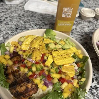 Mango Caribbean Jerk Salad