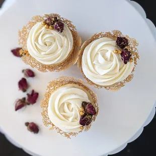 Kunafa Cupcakes (Cardamom, rose, and pistachio)
