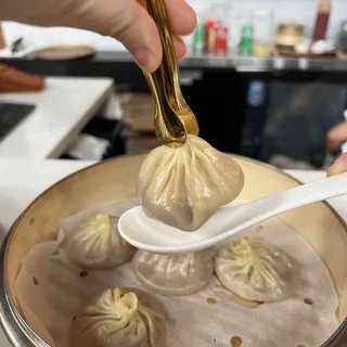 6 Piece Pork Soup Bao