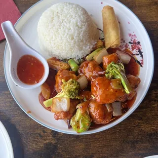 General Tso's Chicken Lunch Special