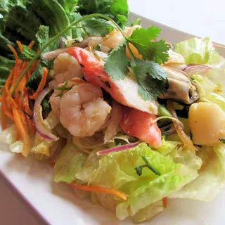 Yum Yum Spicy Seafood Salad