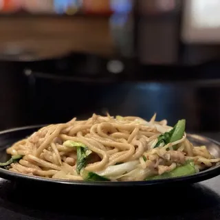 F10. Shanghai Style Fried Noodle with Pork