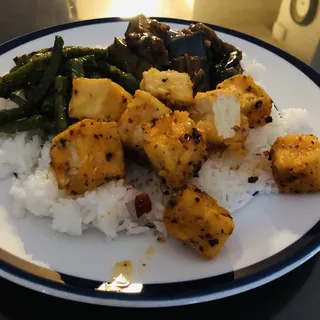 V6. Eggplant with Garlic Sauce and Basil