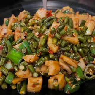 V15. Fried Pickle Long Bean with Lotus