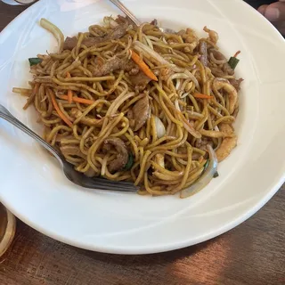 Chicken Lo Mein