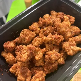 poultry, food, chicken, chicken wings, bbq wings, bbq chicken, fried chicken wings, fried chicken, chicken wings and fried chicken