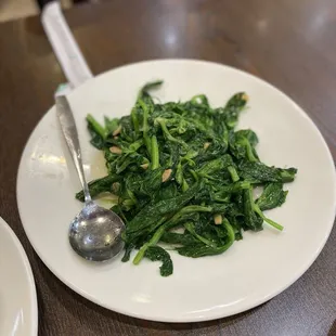 67. Garlic Pea Leaves 蒜炒豆苗