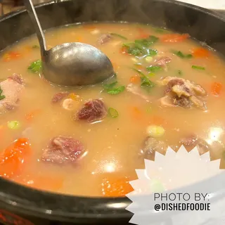 81. Seaweed Pork Rib Soup
