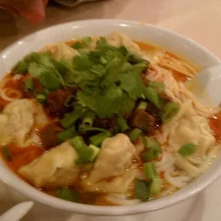 Noodle Soup with Pork and Pickled Chili Pepper