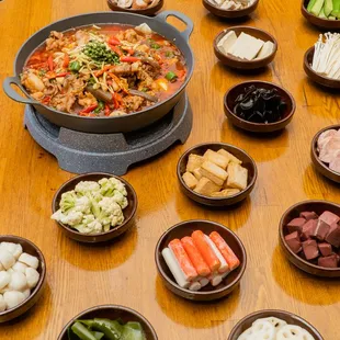 ramen and noodles, food