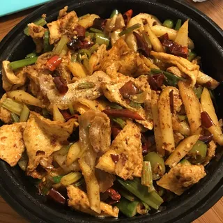 Sliced Pork Belly with Tofu Dry Pot Q