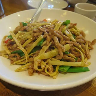 Crispy Cucumber w/ Shredded Pork