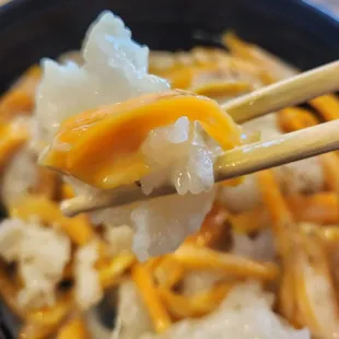 Close up of the jackfruit with sweet sticky rice.