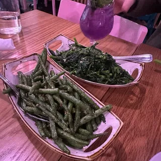 Pea Leaves with Garlic