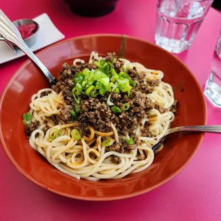 Dan Dan Noodle