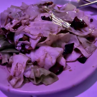 Cabbage with Dry Peppers