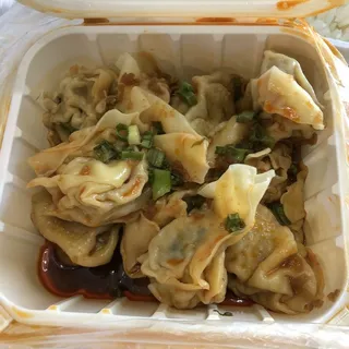 18. Wonton in Spicy Chili Oil