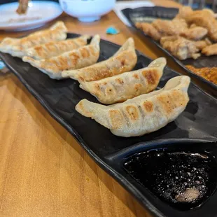 Pot stickers