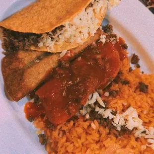 a plate of mexican food
