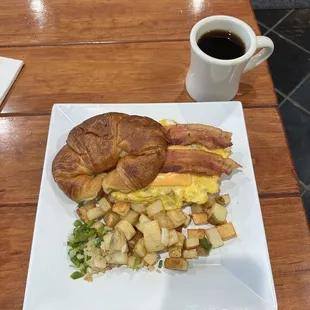 Breakfast Croissasnt Sandwich