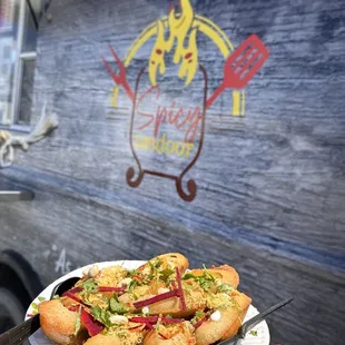 Suji dahi puri