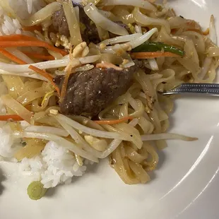 Beef Pad Thai and Rice