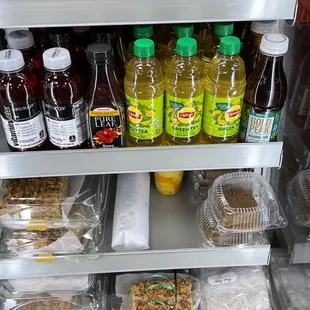 Drinks and deserts available