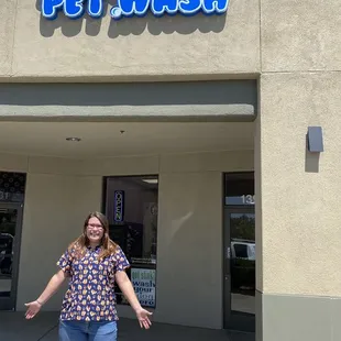 New location Dia showing us their awesome sign