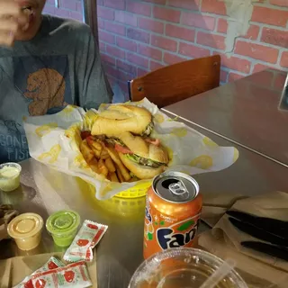Steak & Cheese 8" Sub