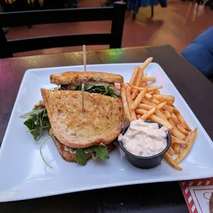 "Chick Magnet" sandwich with seasoned fries and house-made garlic aioli