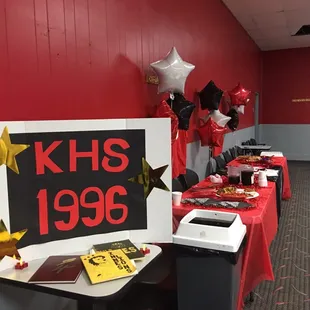 Asa big group we asked for a corner near the bathrooms. It was.easy to control we were also less of a distraction to their other customers.