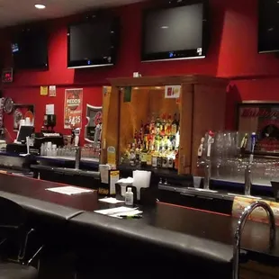 the bar area of a restaurant