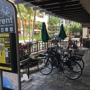 Outrigger Reef Station