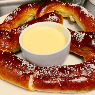 a pretzel with mustard