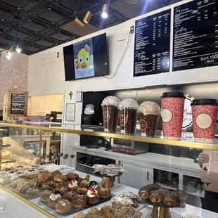 donuts, interior