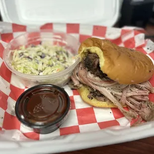 Pulled pork sandwich and coleslaw