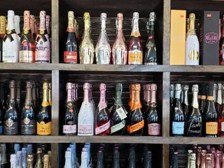 A and M Food Store
