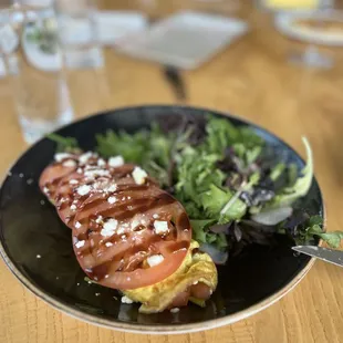 Omelet that came with side salad $18