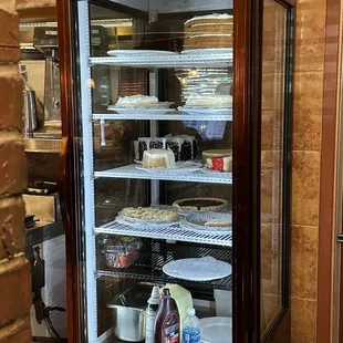 Dessert case