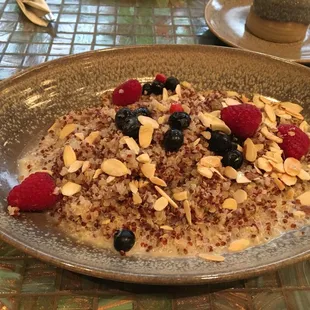 Almond oatmeal