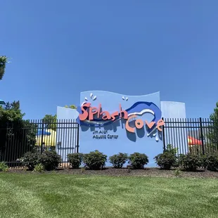 Splash Cove Sign