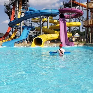 4/5 slides they have plus a guard watching his water